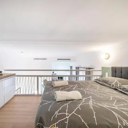 Monte Carlo Monaco Border - Luxury - Cozy - Loft - Mezzanine 보솔레이